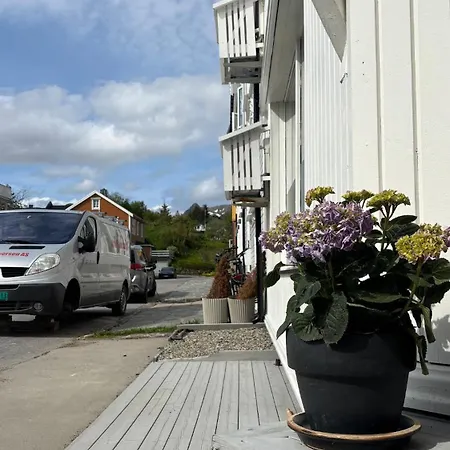 Appartement Newly Renovated In Lofoten With Free Parking And Fast Wi-fi *