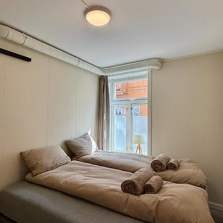 Newly Renovated In Lofoten With Free Parking And Fast Wi-fi Appartamento